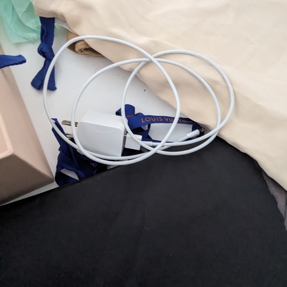 iPad mini  Louis Vuitton Case. - Picture 4 of 8